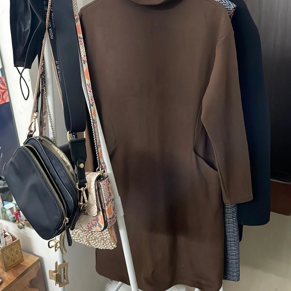 Beautiful Korean (highneck) dress - Picture 4 of 12